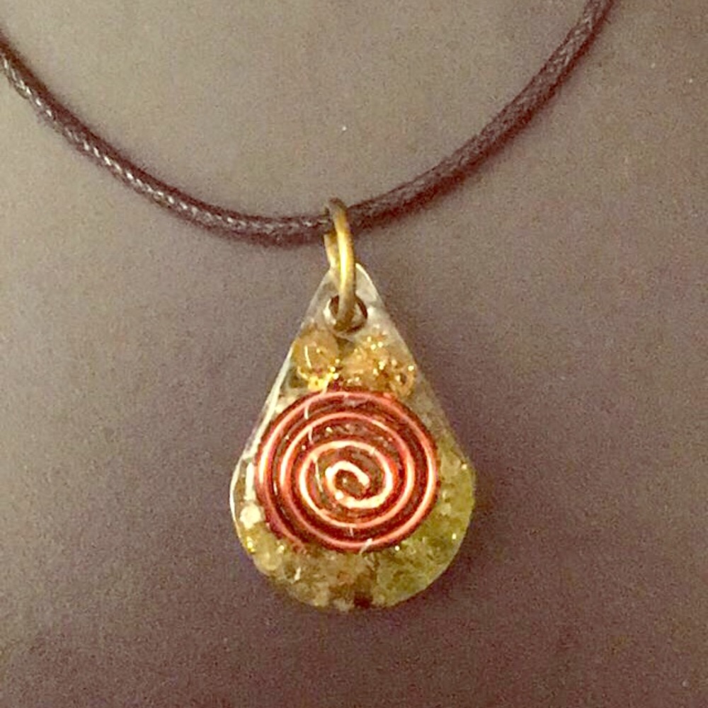 Double-sided Orgone Pendant, Peridot, Brass, Gold